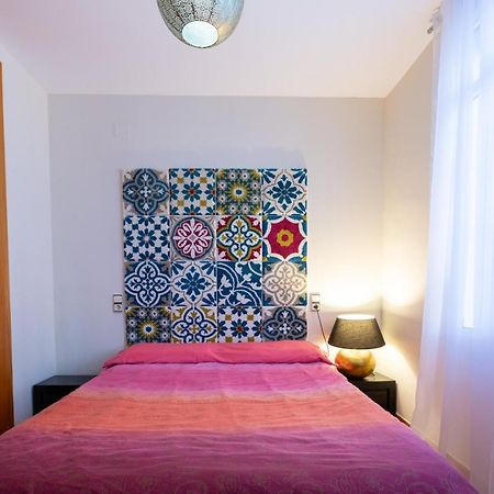 Cozy Apartment Near The Center, Torres De Serrano Valencia Exterior photo